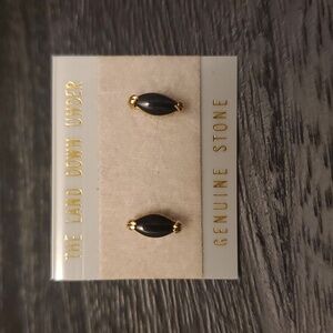 Vintage Gold Tone Pierced Stud Earrings Genuine Stone Black ONYX